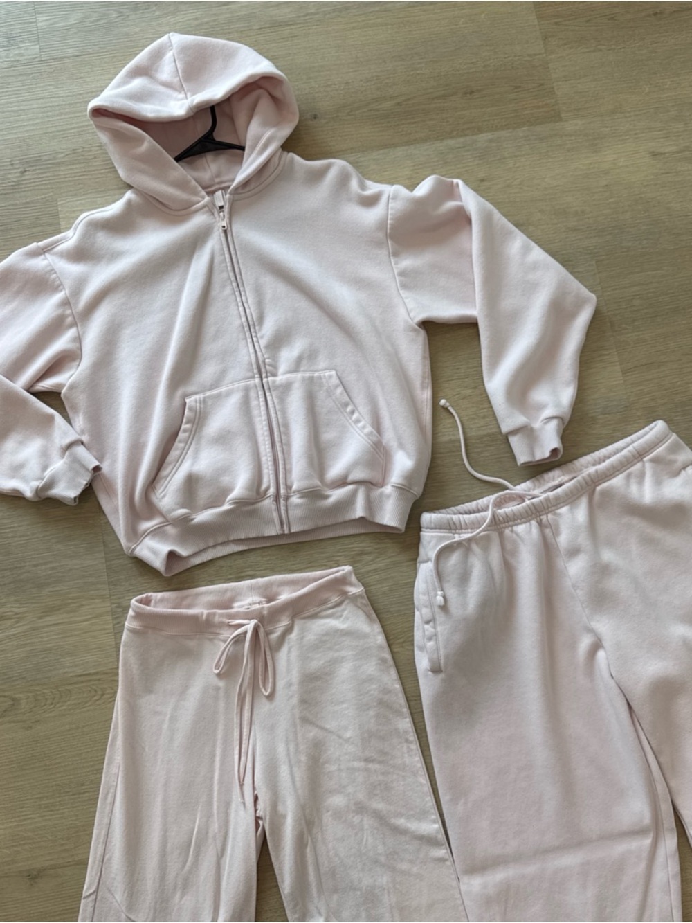 SKIMS Baby Pink 3 Piece Matching Set - Picture 3 of 7